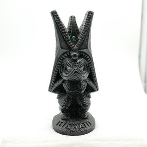 Coco Joe's Statue of Hawaiian god Kane Tiki-style